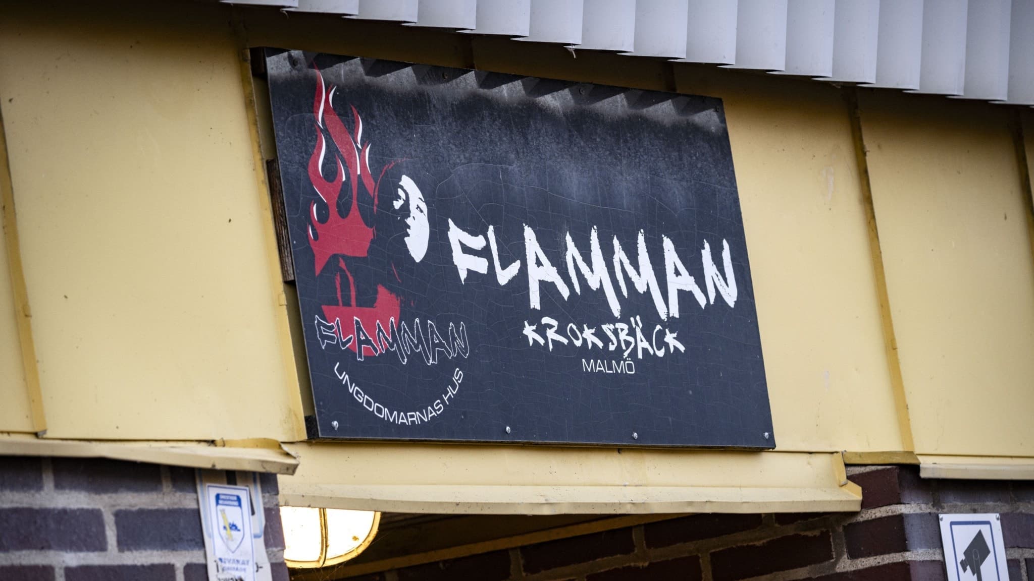 På bilden ser man skylten till Flammans lokal på Kroksbäck i Malmö. Foto: Johan Nilsson/TT. 