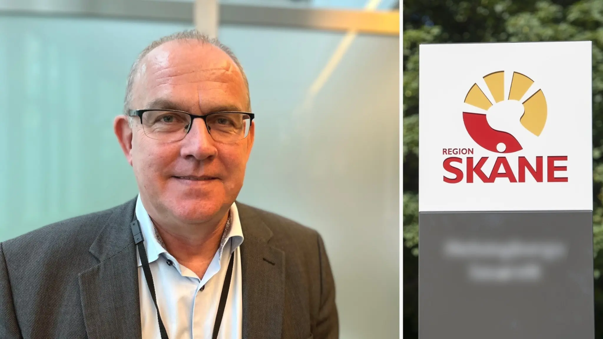 Chefsåklagaren Lars Olson från Ekobrottsmyndigheten står framför en glasvägg. Till höger syns Region Skånes logotyp med ett stiliserat pilträd i rött och gult.